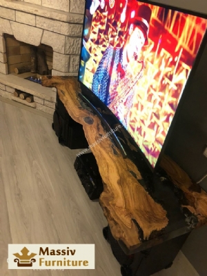 TV-Stnde aus Naturholz
