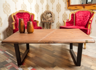 Nat�rliche h�lzerne Couchtische