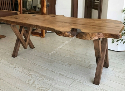Natrliche Holztische